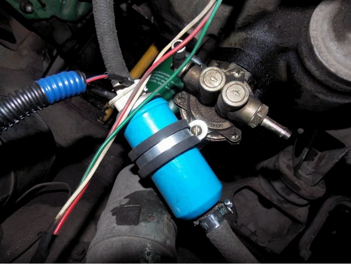 Elektriline kütusepump karburaatoril: paigaldusfunktsioonid