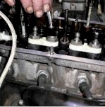Lisand mootoris koputamisest: kuidas eemaldada hüdrauliliste tõstukite koputus