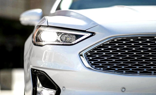 Fordi fusiooniautode ülevaade: peamised spetsifikatsioonid ja varustus 2019. aastaks