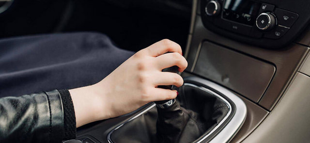 Automaatkäigukastiga auto juhtimise omadused: 7 levinumat viga