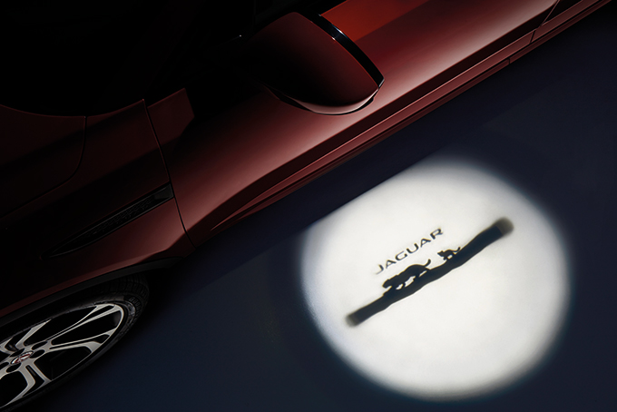 Jaguar F-Pace 2018-2019 - foto, hind, crossoveri Jaguar F-Pace omadused