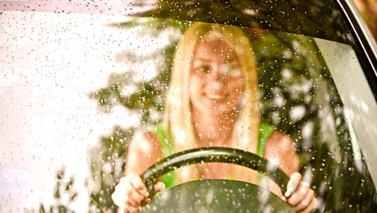 Autoklaaside vihmavastane kaitse suurendab teie ohutust halva ilmaga