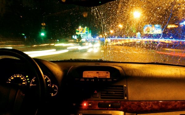 Autoklaaside vihmavastane kaitse suurendab teie ohutust halva ilmaga
