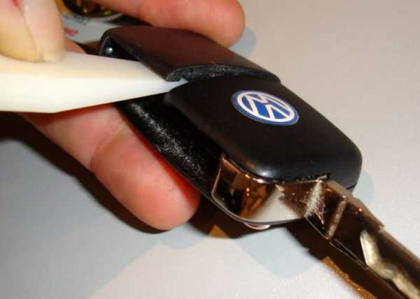 Kuidas Volkswageni autovõtmes akut 1 minutiga vahetada?
