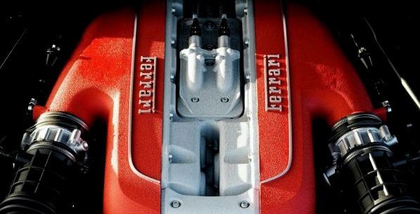 Ferrari 812 Superfast 2018: esimene elektrilise roolivõimendiga Ferrari