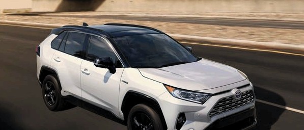 Uus crossover Toyota RAV4 2018-2020: ohutus ja fotod