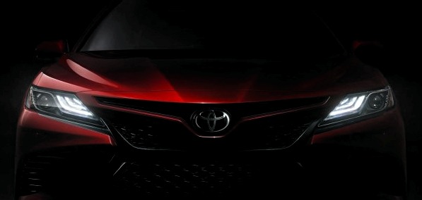 Detroidis esitleti uut 2018. aasta Toyota Camryt