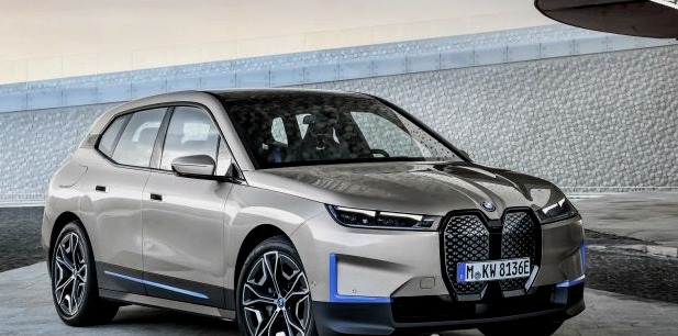 BMW iX 2021 – nelikveoga elektriline krossover