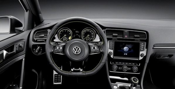 Volkswagen Golf R 400