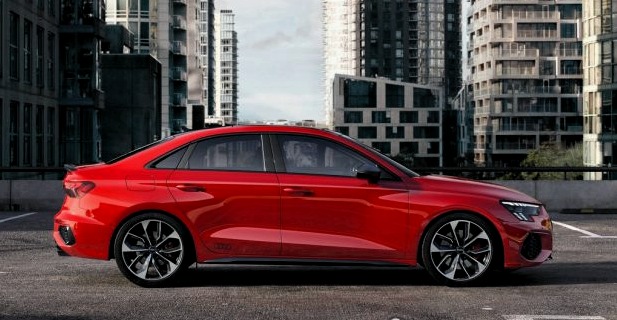 2021. aasta Audi S3 Sedaan on A3 luksuslik sportlik versioon