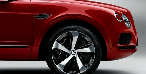 Bentley Bentayga V8 2018: suurepärane dünaamika ja luksus