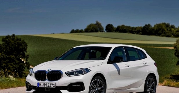 2020. Aasta BMW 1-seeria: nüüd esiveoga