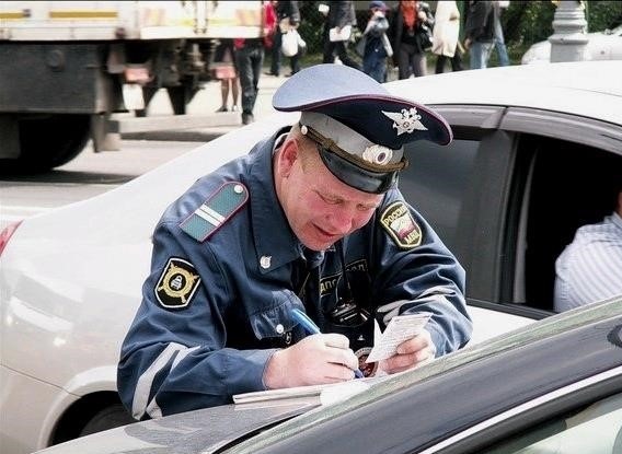 Kuidas esitada kaebust liikluspolitseiniku tegevuse kohta
