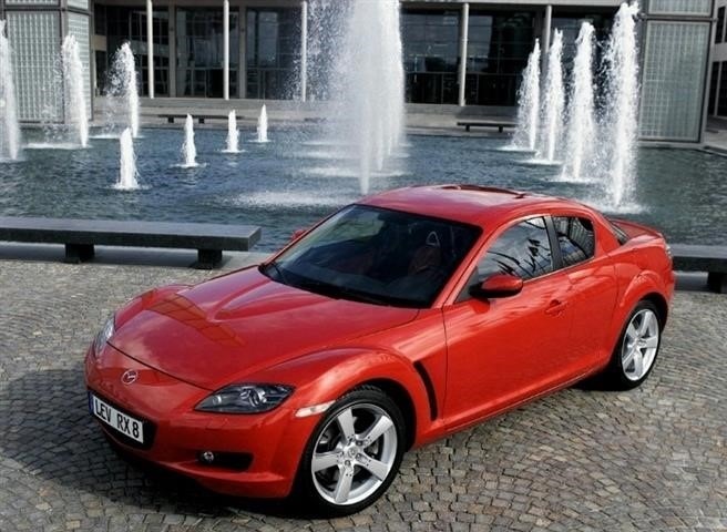 Mazda RX-8 - kas seda tasub osta 500 tuhande rubla eest?